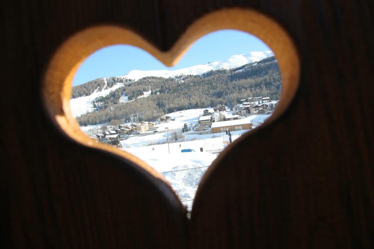 Mont Chalet Apartaments Livigno Exterior photo